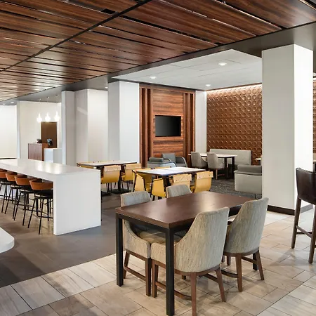 Courtyard By Marriott Seattle Seatac Airport-2